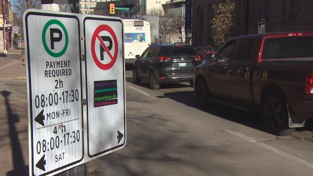 city-of-winnipegs-new-parking-strategy-could-mean-paid-parking-on-evenings,-weekends