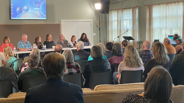 st.-stephen-homeless-shelter-hosts-community-members-to-address-concerns,-broaden-perspectives