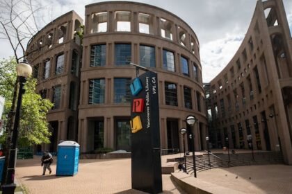 e-borrowing-exceeds-print-at-vancouver-libraries-can-it-keep-up-with-the-cost?