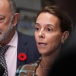 quebec-extends-hand-to-doctors,-suspends-parts-of-special-law-in-bid-to-resume-talks