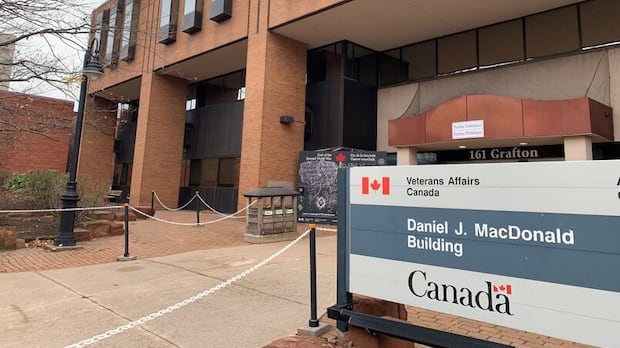 uncertainty-for-pei.’s-federal-public-service-employees-as-carney-plans-to-slash-16k-jobs