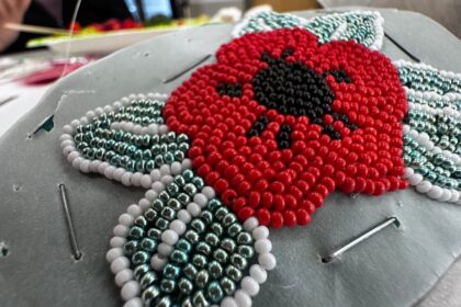 indigenous-women-in-pei.-come-together-to-bead-poppies-to-honour-veterans