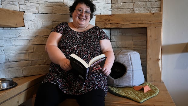 talking-to-strangers-online-helped-me-feel-less-lonely.-but-i-was-sliding-toward-disaster