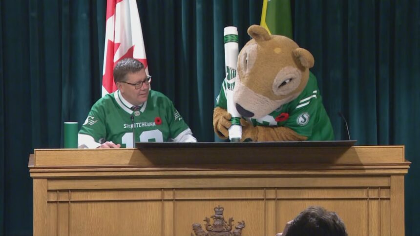 premier-moe-and-gainer-the-gopher-proclaim-nov.-7-as-‘green-and-white-day’