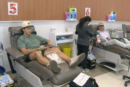 ‘its-part-of-our-culture’:-humboldt-broncos-keep-annual-blood-donation-tradition-alive