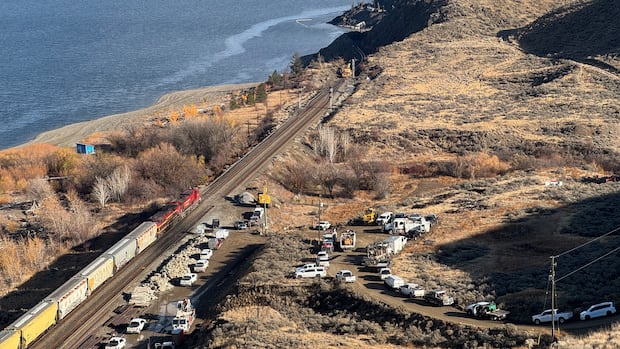 after-fuel-spill,-early-tests-show-no-water-contamination-in-bc.-lake