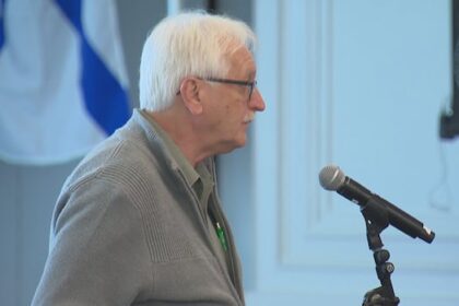 digby-councillor-confronts-nova-scotia-power-ceo-on-late-payment-to-contractor