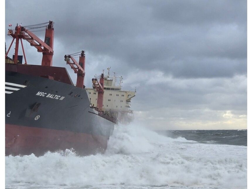 taking-a-beating:-msc-baltic-iii-further-damaged-in-worst-conditions-since-its-grounding