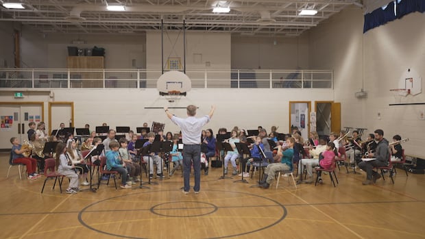children-of-nb.-military-families-find-community,-confidence-in-orchestra-program