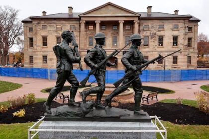 charlottetown’s-cenotaph-restored-in-time-for-remembrance-day,-and-for-its-100th-birthday