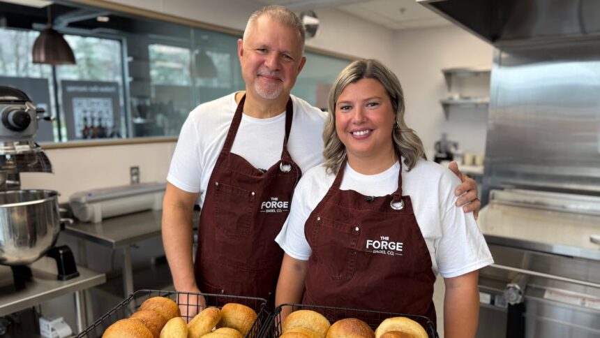 winnipeg-father-and-daughter-duo-open-bagel-shop