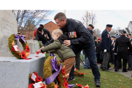 in-photos:-windsor-honours-veterans,-those-still-serving-at-remembrance-day-service