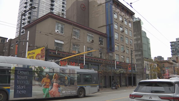social-housing-complex-on-vancouvers-granville-street-to-close-by-june-2026