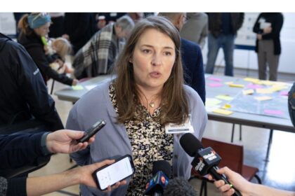 8,000-housing-units-on-the-shores-of-sandy-lake-in-bedford?-neighbours-have-their-say