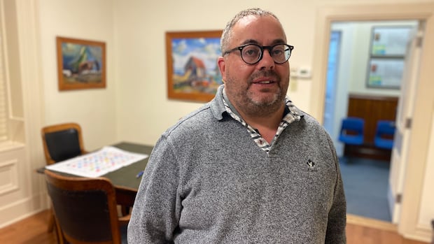 lunenburg-keeps-electrical-utility,-plans-to-double-grid-capacity