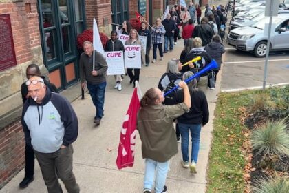 charlottetown-water-and-sewer-workers-back-on-the-job-after-100+-days-of-striking