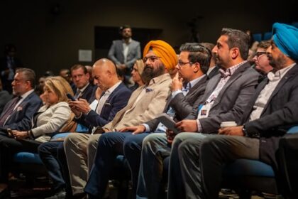 frustrated-community-grills-police,-politicians-about-extortion-in-bc.s-lower-mainland