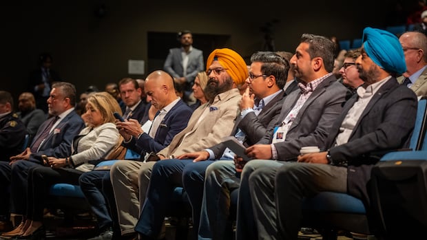 frustrated-community-grills-police,-politicians-about-extortion-in-bc.s-lower-mainland