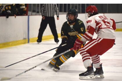 cb.-high-school-hockey:-memorial-marauders-double-riverview-ravens-on-friday-night