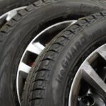 non-stop-tires:-quebec-garages-slammed-ahead-of-dec.-1-winter-tire-deadline