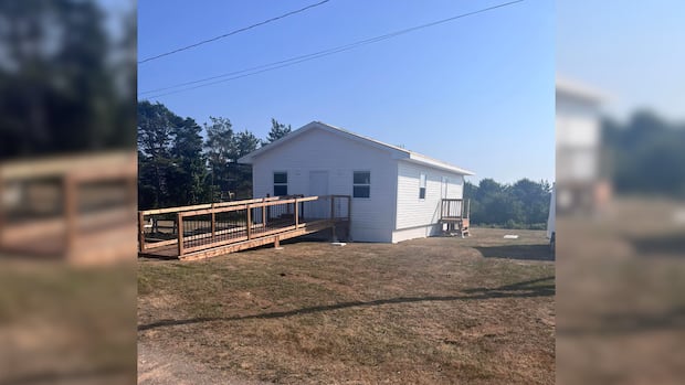 advocate-harbour-library-reopens-after-previous-branch-demolished