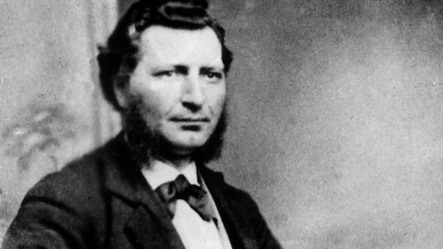 regina-vigil-walk-marks-140th-anniversary-of-execution-of-louis-riel