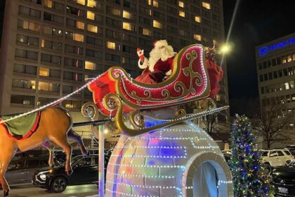 santa-claus-parade-brings-out-thousands-on-grey-cup-weekend