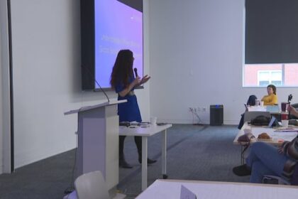 ‘lead-with-love’-when-responding-to-2slgbtq+-hate,-pei.-gathering-told