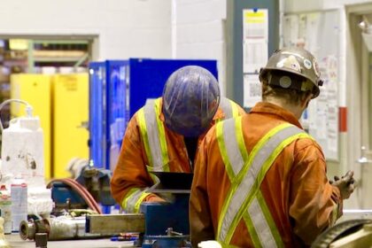 federal-refugee-employment-program-faces-‘extremely-long,-ballooning-wait-times’