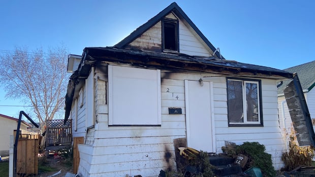 man,-18,-dies-from-injuries-sustained-in-weekend-house-fire-in-transcona