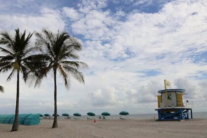 canadian-snowbirds-say-us.-politics-are-ruffling-feathers-and-changing-their-migration-patterns