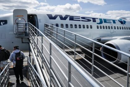 westjet-weight-cap-on-power-wheelchairs-leaves-some-canadians-grounded,-advocates-say