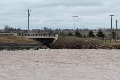 causeway-into-victoria,-pei.,-has-55-years-before-erosion-threat,-provincial-analysis-finds
