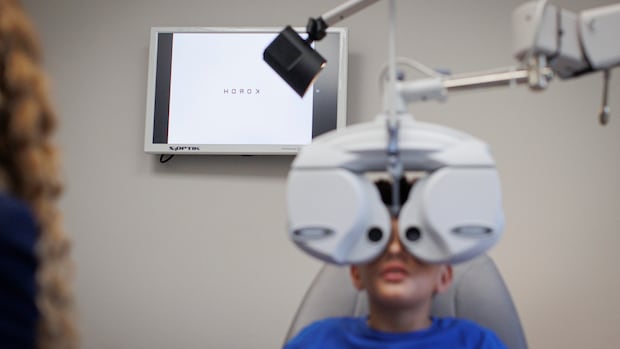 ophthalmologists-raise-safety-concerns-as-provinces-weigh-allowing-optometrists-to-perform-minor-surgeries