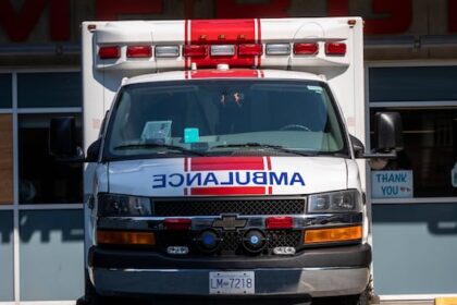 rural-emergency-room-closures-put-pressure-on-paramedics:-union