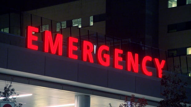 roughly-500,000-canadians-left-ers-before-seeing-a-doctor-last-year,-data-shows