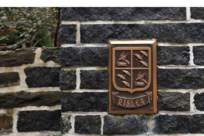 the-wrap:-developers-say-yes,-nimbys-say-no-and-john-risleys-son-picks-a-fight