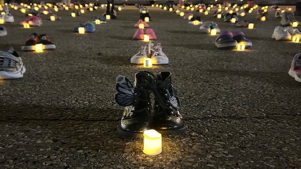 children’s-shoes-lit-by-candles-at-manitoba-legislature-honour-youngest-victims-of-russia’s-war-in-ukraine