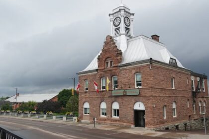 pembroke-and-area-residents-asked-to-save-water-after-water-main-break