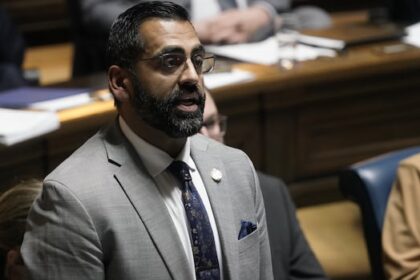 manitoba-tories-defend-reaction-to-‘politically-charged’-transgender-day-of-remembrance-speech