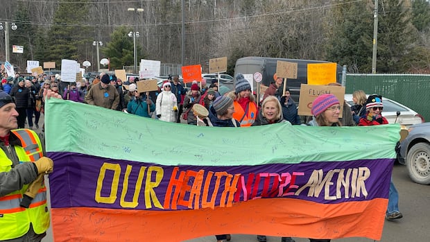 anger-still-simmering-in-western-quebec-over-doctor-pay-law