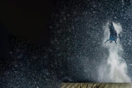 snowmobile-acrobatics-coming-to-48th-winterlude-festival