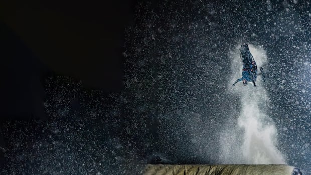 snowmobile-acrobatics-coming-to-48th-winterlude-festival