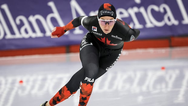 ottawa’s-ivanie-blondin-wins-speedskating-world-cup-mass-start-gold-in-calgary