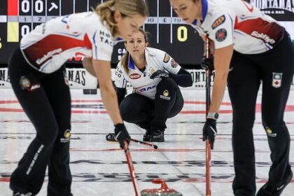 calgary’s-skrlik-upsets-top-ranked-homan-in-extra-ends-at-curling-trials