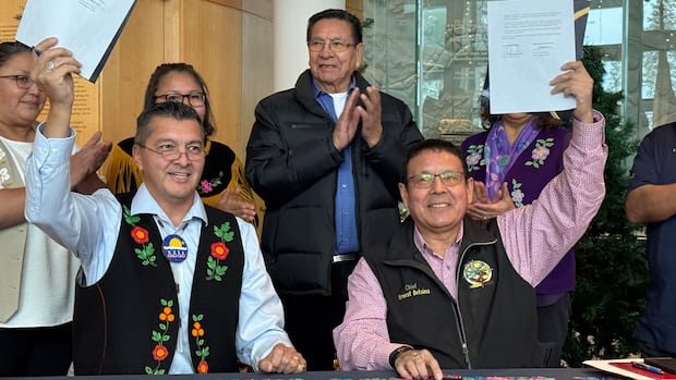 yellowknives-dene-and-tlichǫ-government-sign-mou-to-take-lead-on-arctic-security-corridor