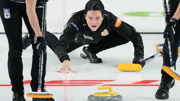 kerri-einarson-inches-closer-to-playoff-berth-at-canadian-curling-trials