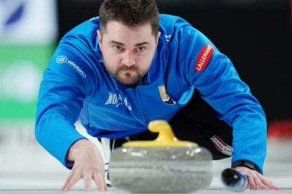 unbeaten-dunstone,-einarson-rinks-lead-the-way-at-canadian-olympic-curling-trials