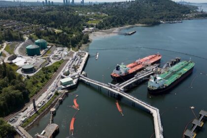 some-bc.-liberal-mps-concerned-about-prospect-of-a-new-oil-pipeline:-sources