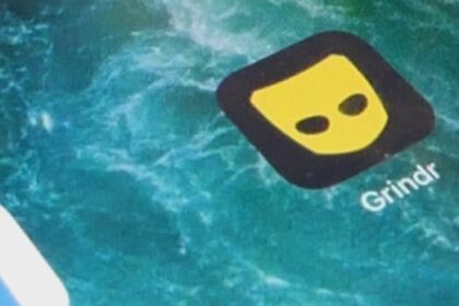 bc.-teacher-disciplined-after-talking-to-student-on-grindr,-engaging-in-sexual-contact:-regulator